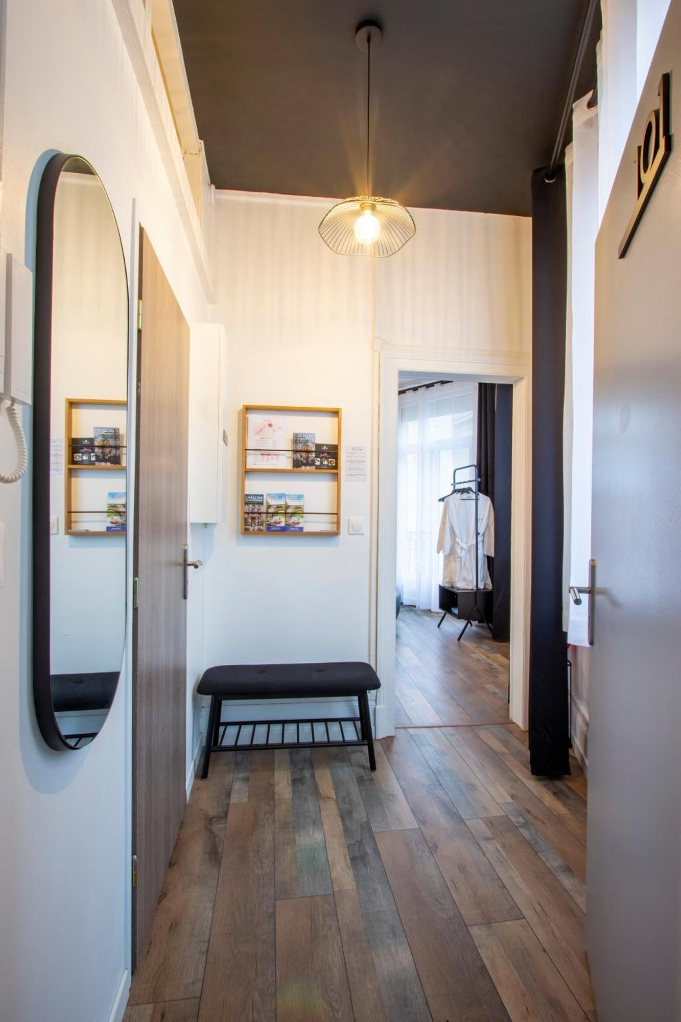 L'Hyper Centre - Netflix & Wifi - Literie Haut De Gamme - Check-In 24H24 - Goodmarning Châlons-en-Champagne Eksteriør billede