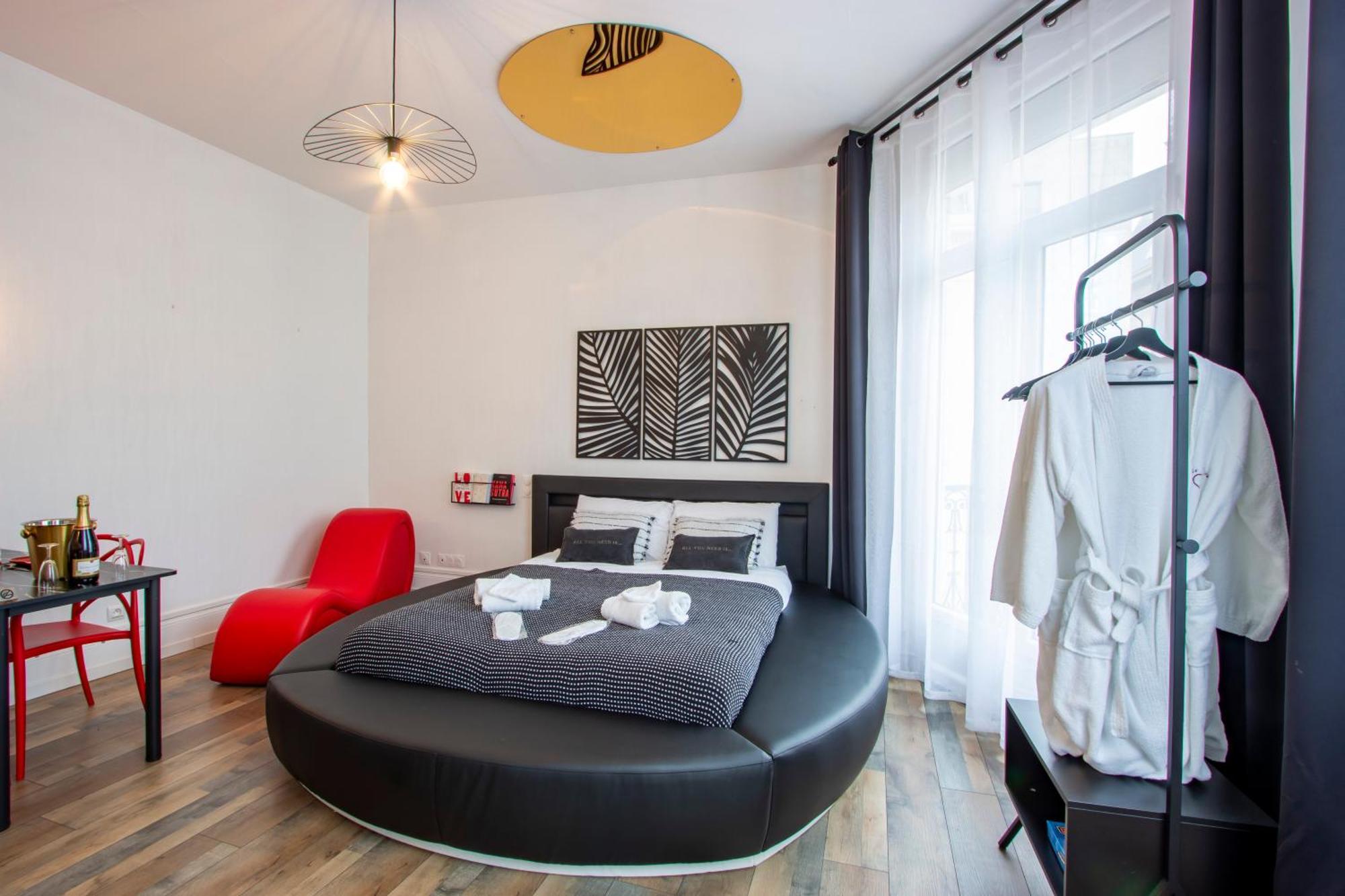 L'Hyper Centre - Netflix & Wifi - Literie Haut De Gamme - Check-In 24H24 - Goodmarning Châlons-en-Champagne Eksteriør billede